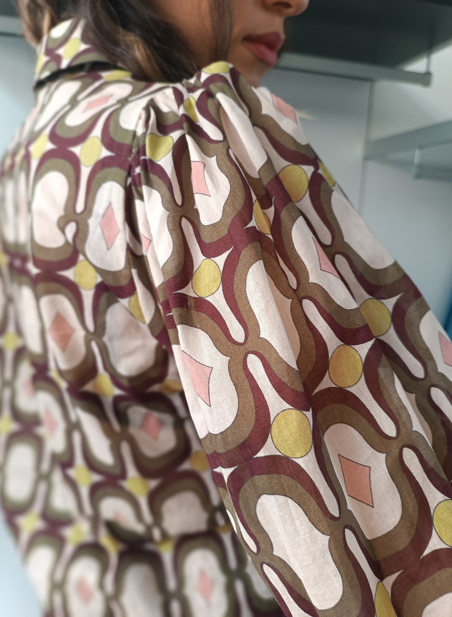 Camicia fantasia astratta