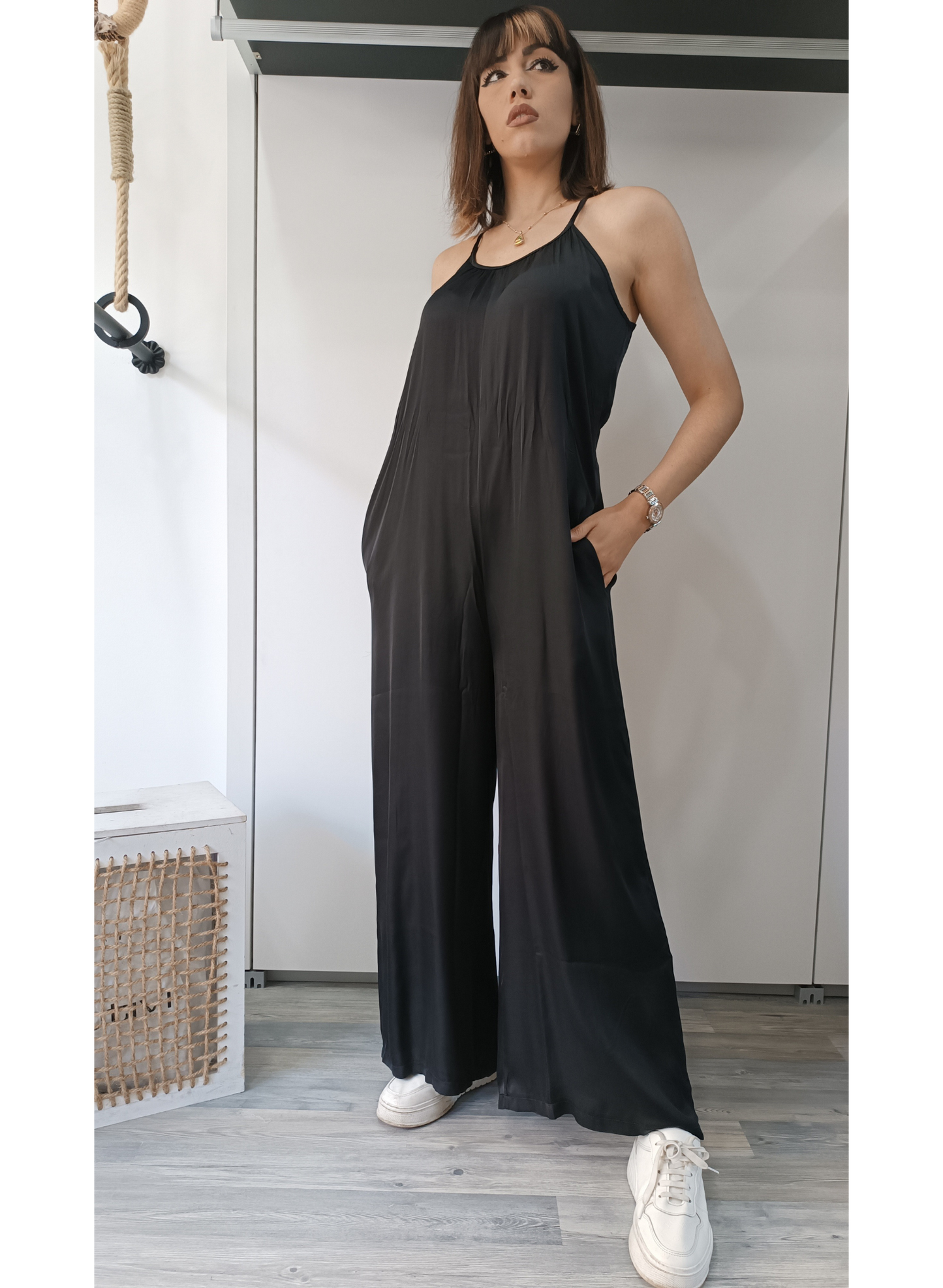 Tuta nera in satin "Karakorum"