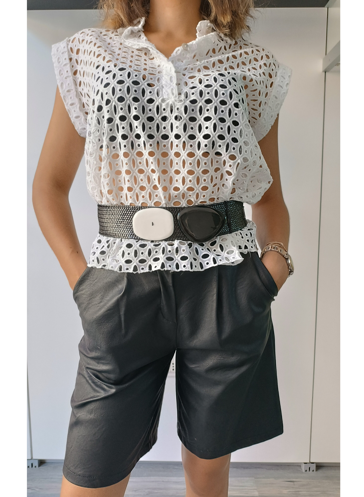 Camicia bianca traforata