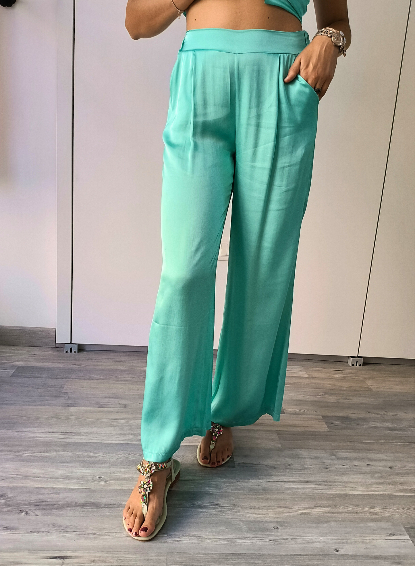 Pantaloni in verde acqua