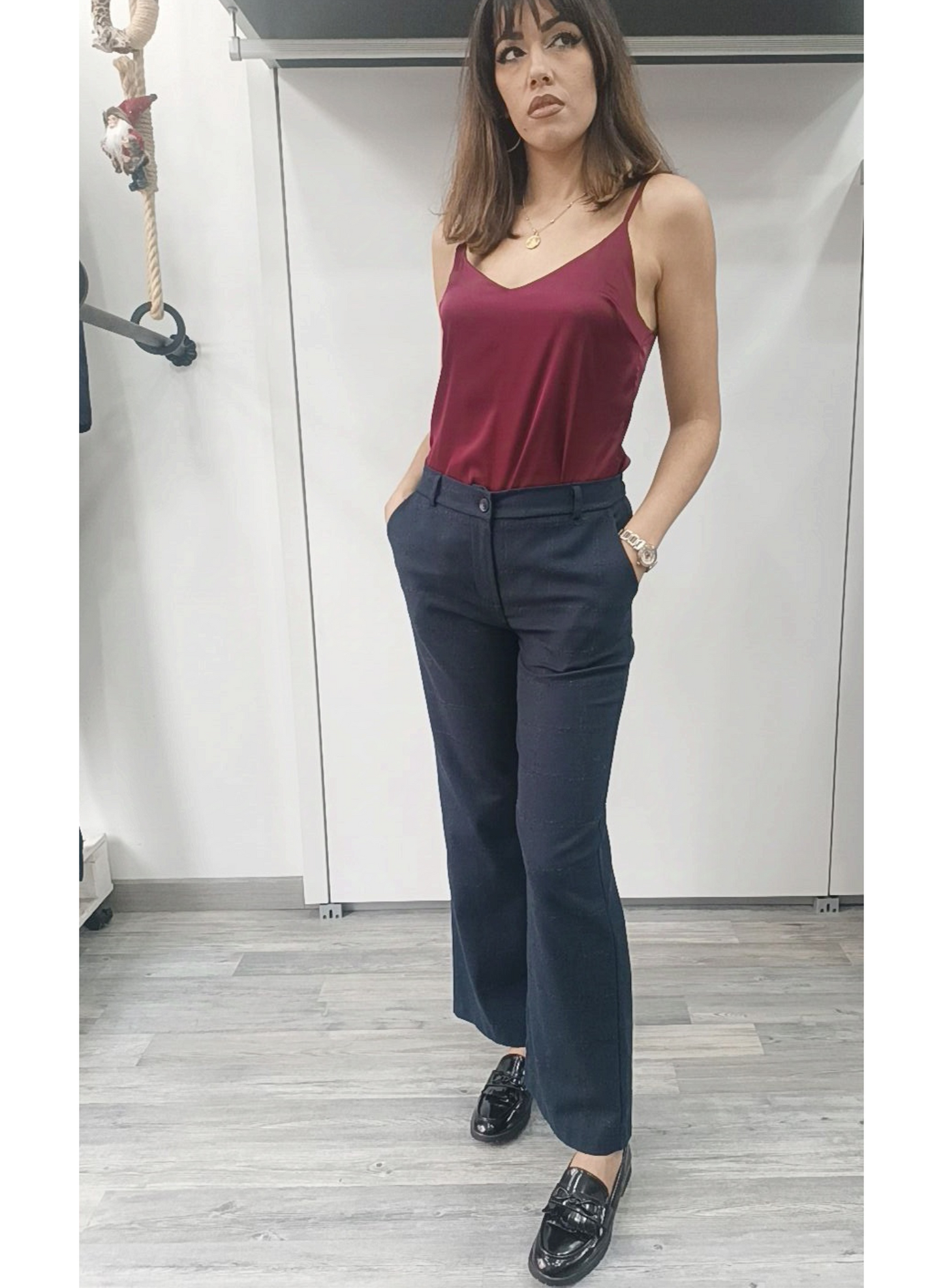 Top raso color burgundy