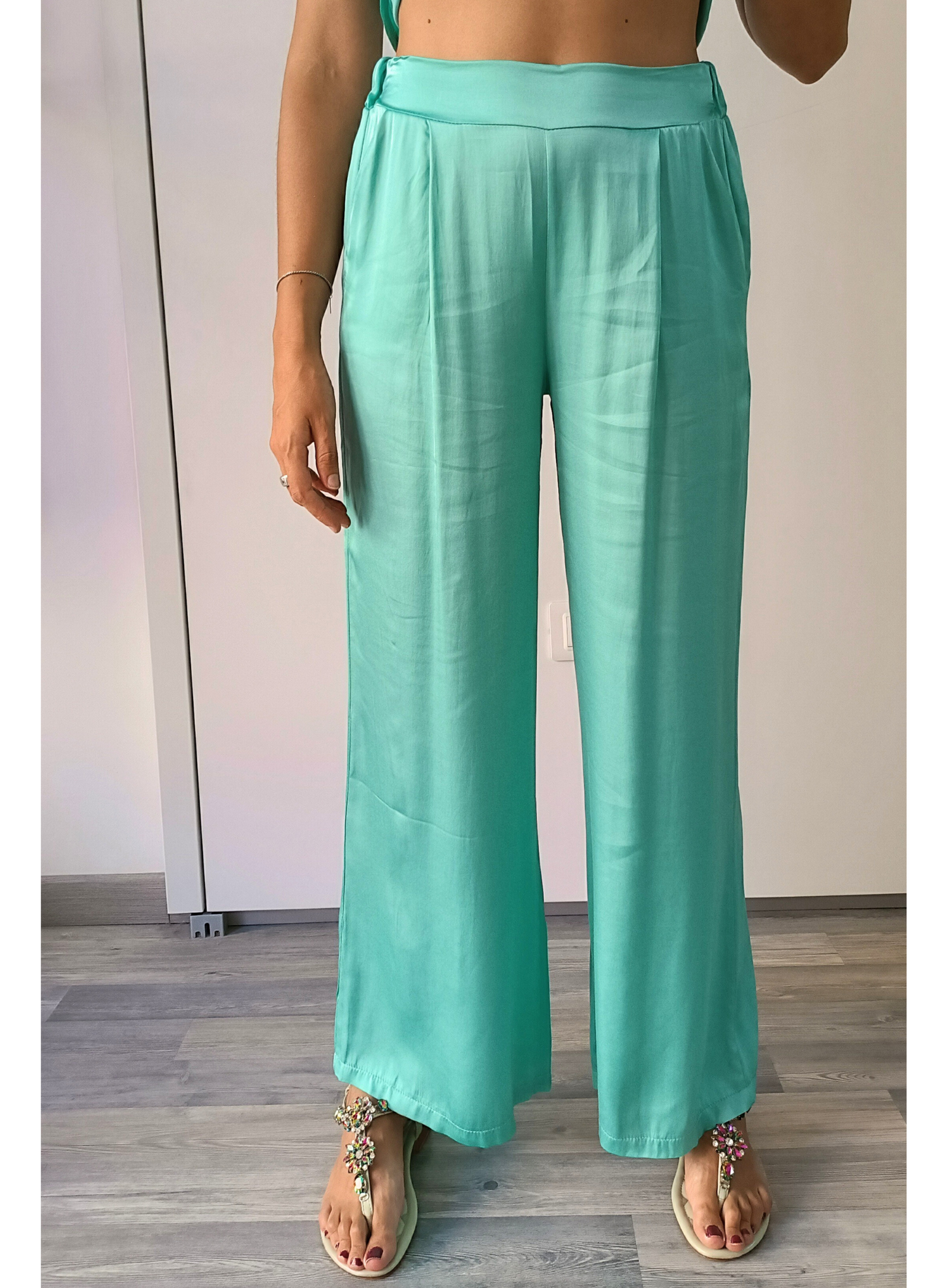 Pantaloni in verde acqua