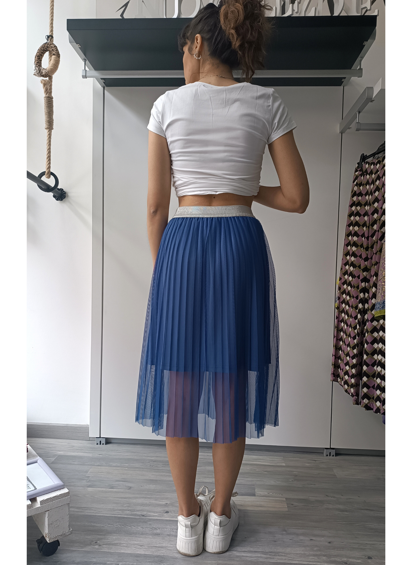 Gonna plissettata in tulle blu pervinca
