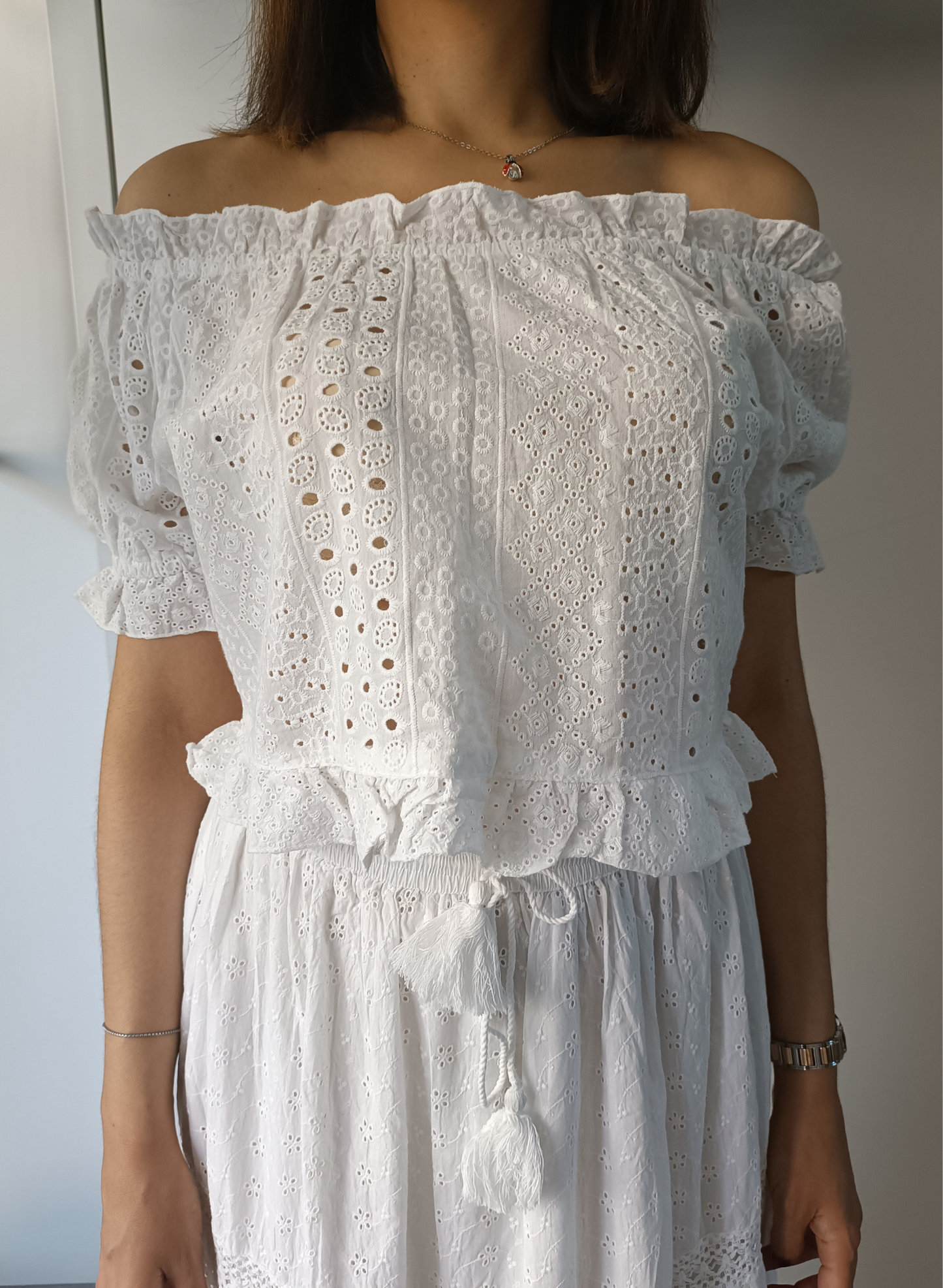 Maglia crop bianca sangallo