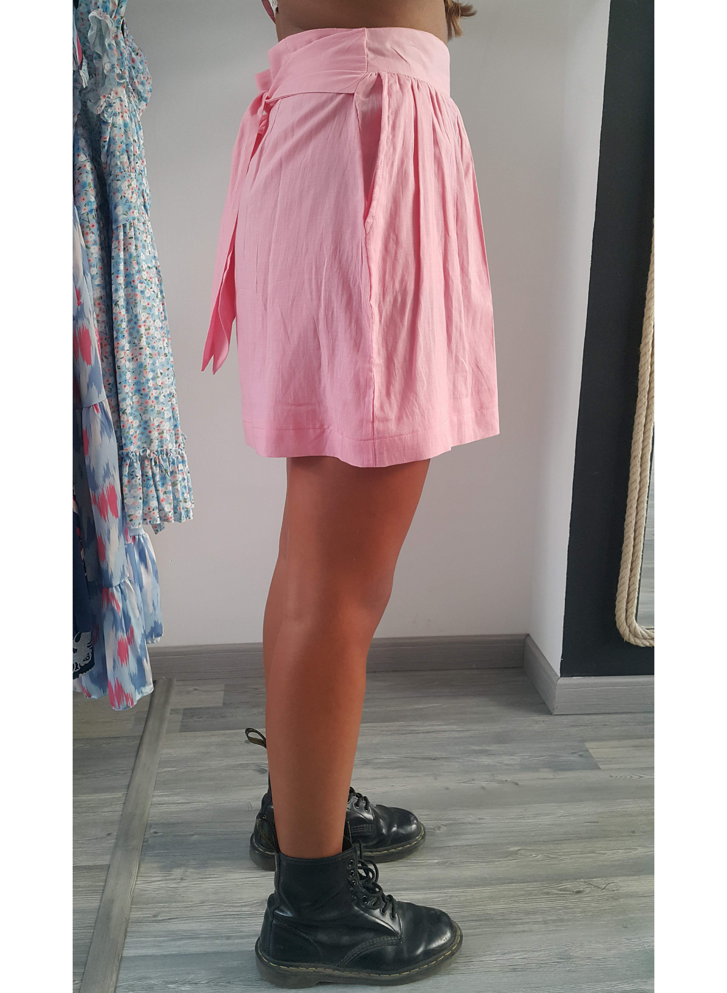 Gonna corta rosa "Karakorum"