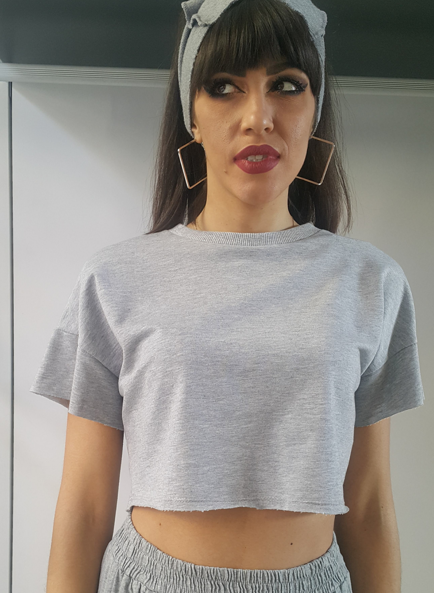 Maglietta crop grigio fitness