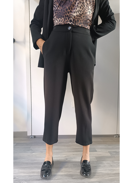 Pantaloni neri