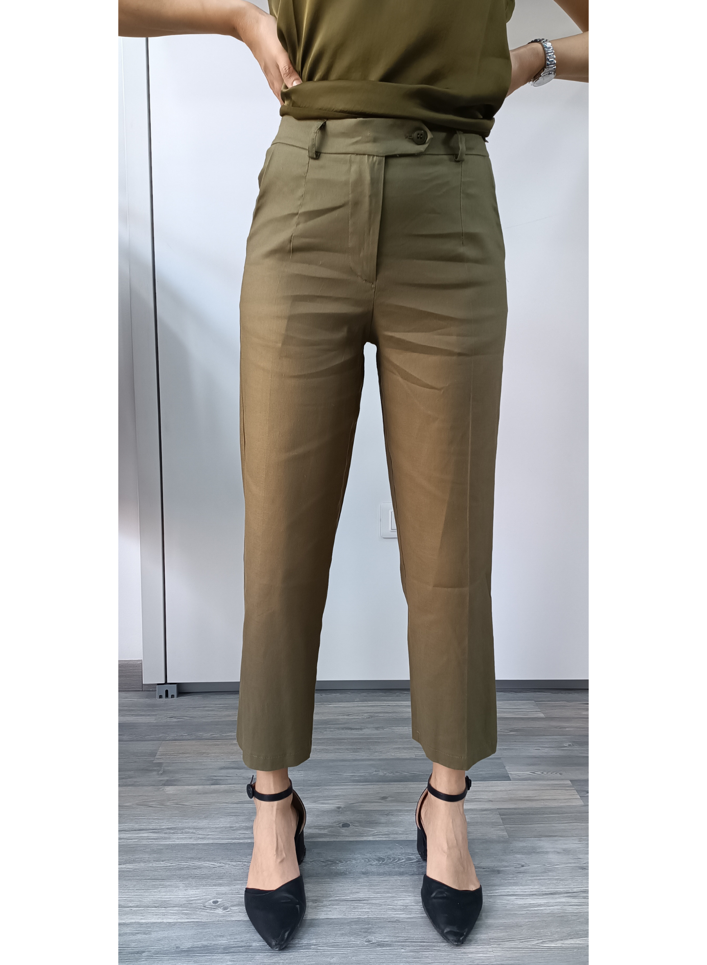 Pantaloni verde militare