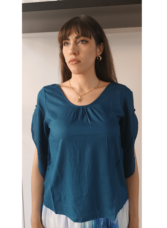Blusa colore ottanio