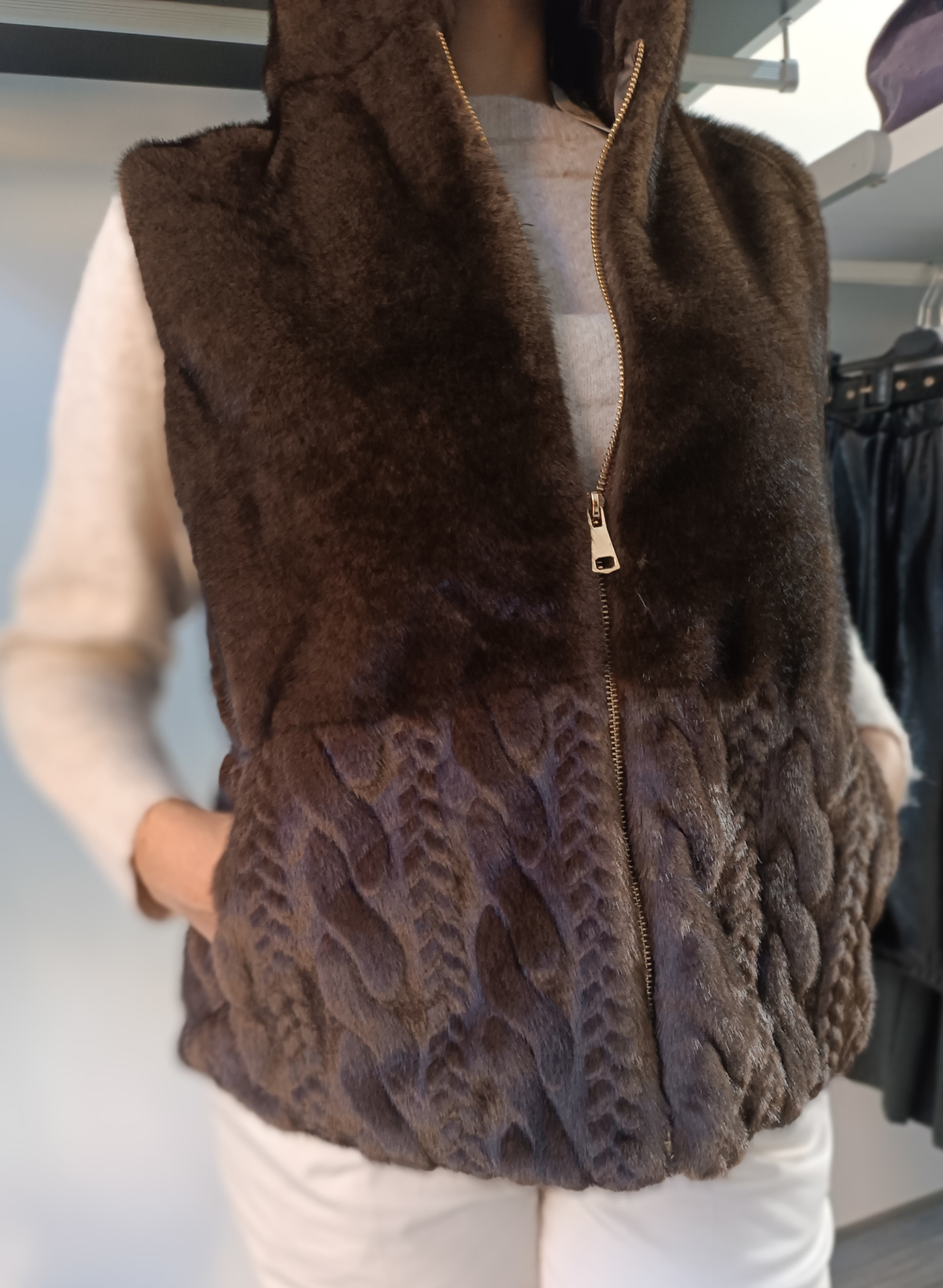 Smanicato ecopelliccia