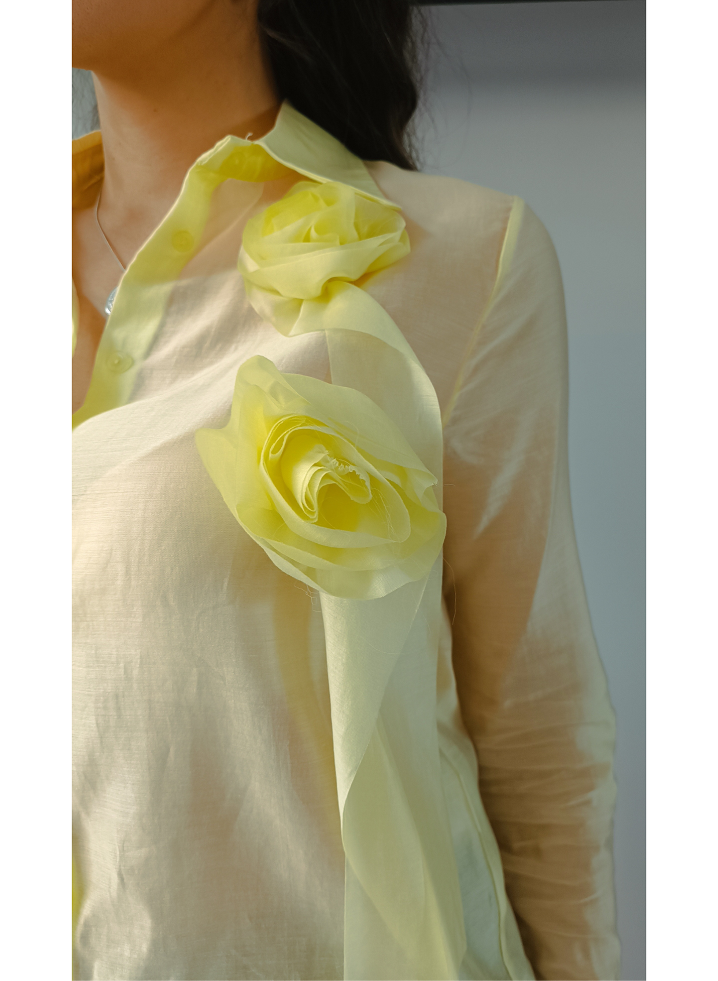 Camicia Gialla con applicazione "Rose"