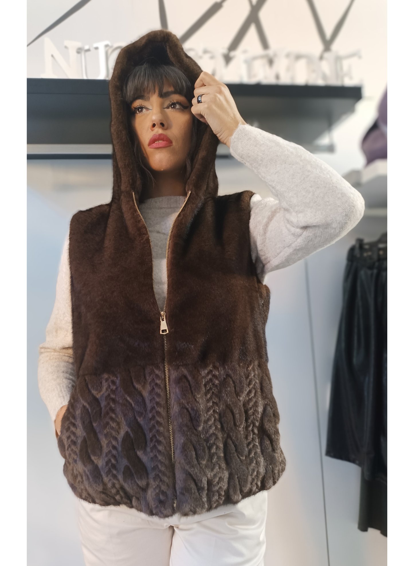 Smanicato ecopelliccia