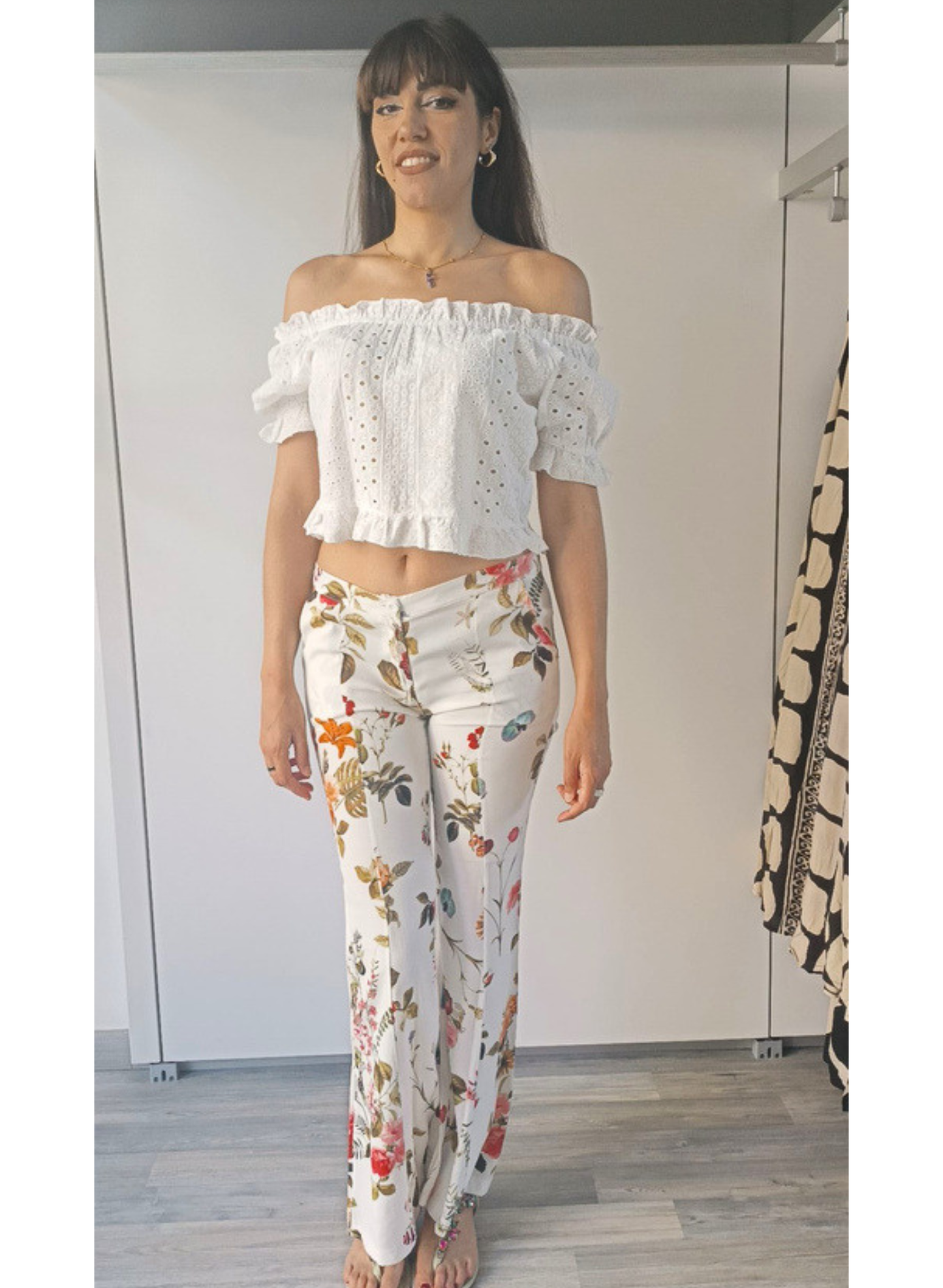 Pantaloni stampa floreale a zampa