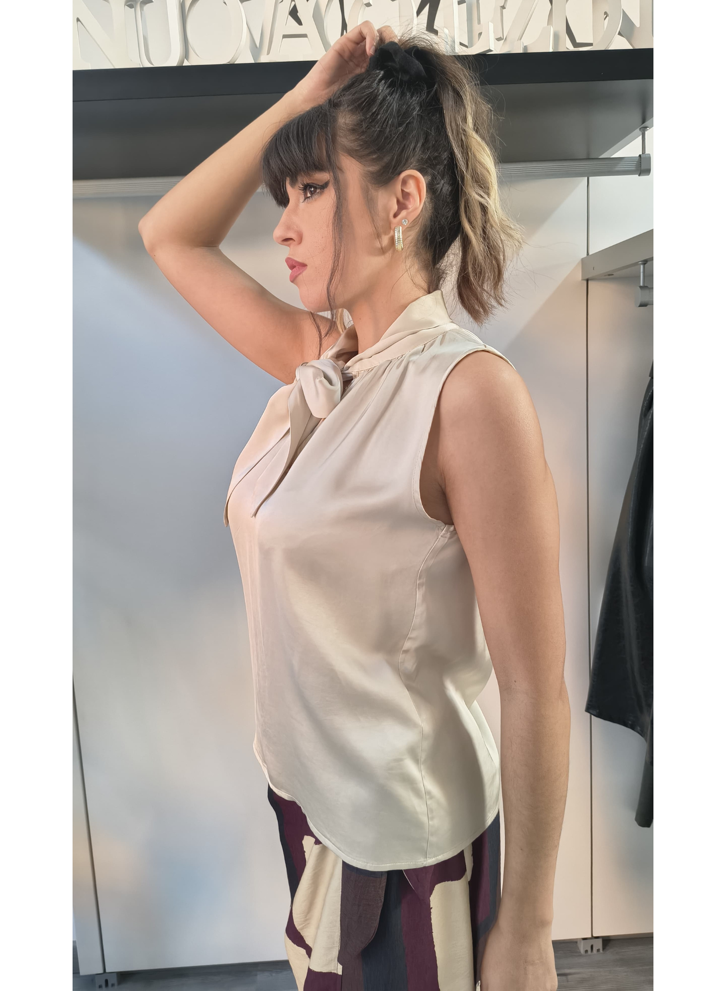 Top satin colore avorio