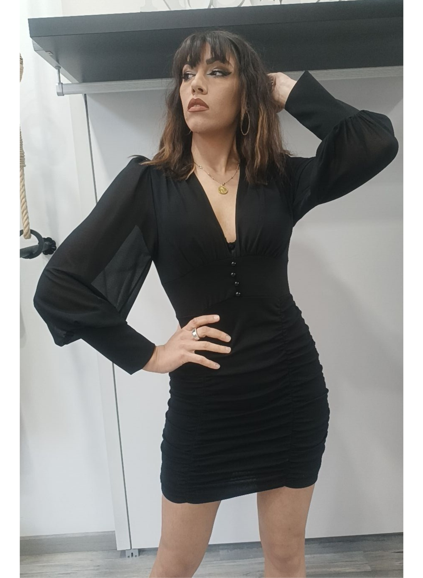 Abito nero drappeggiato