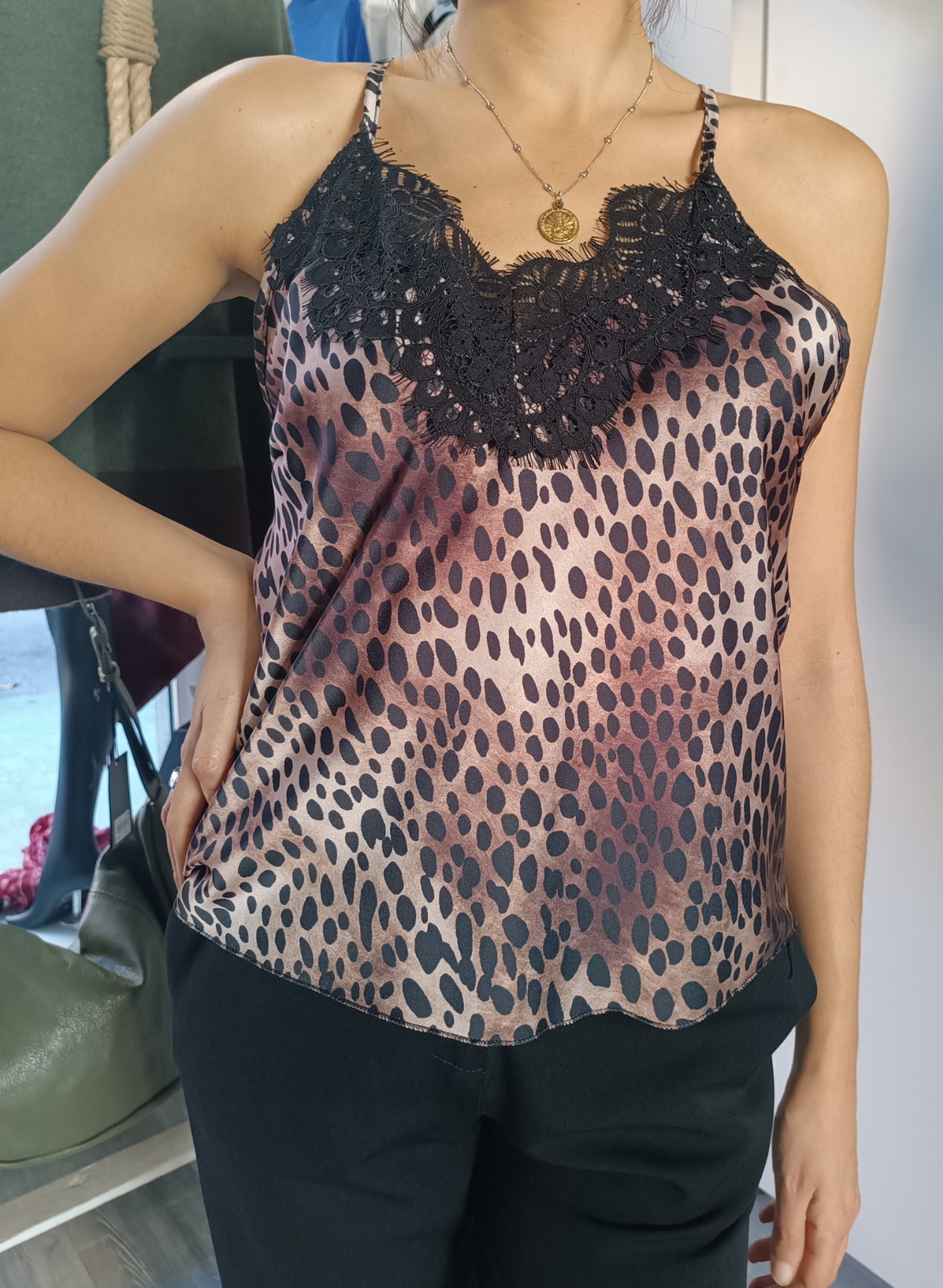 Top lingerie maculato