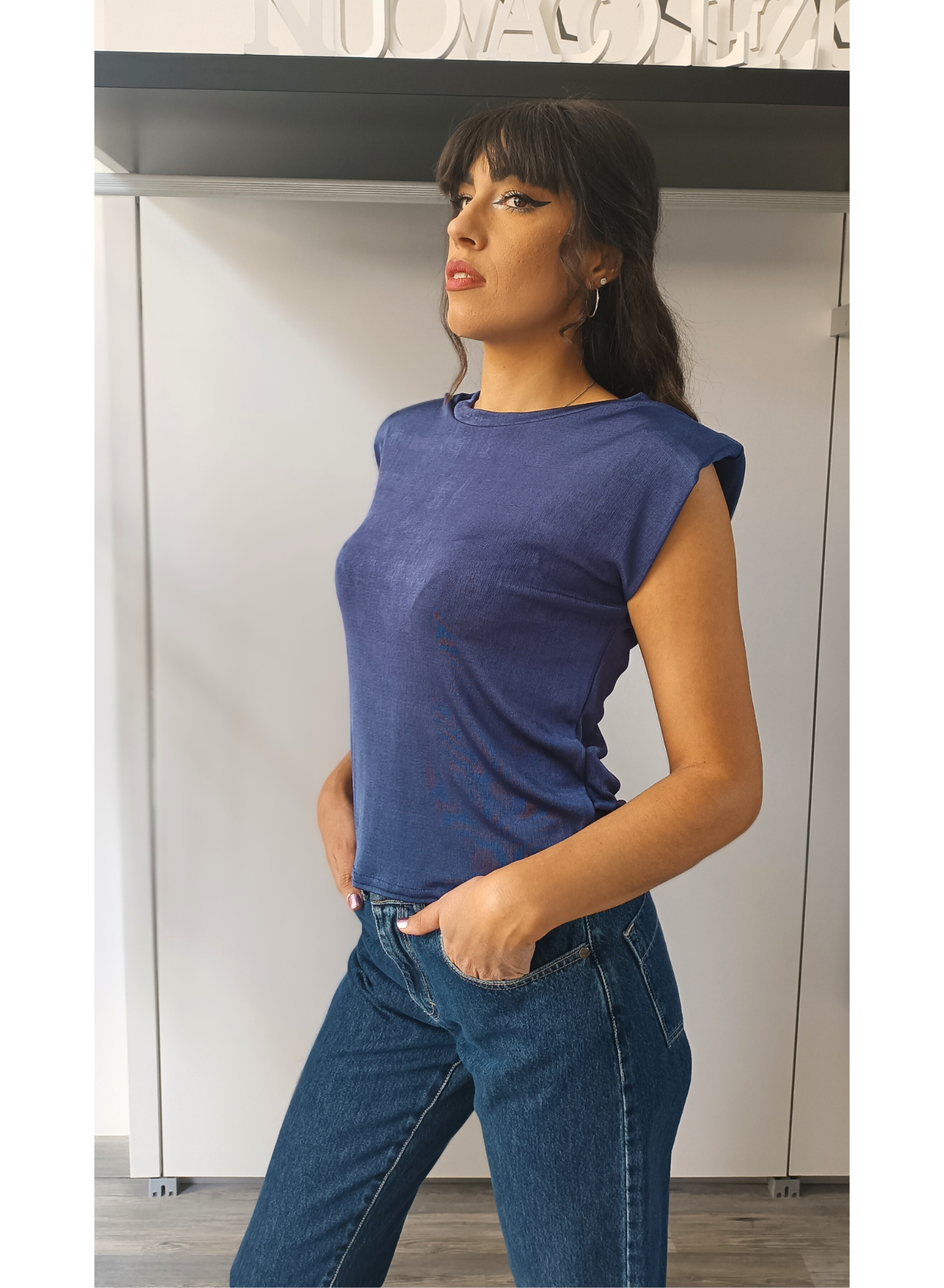 Top Smanicato con spalline