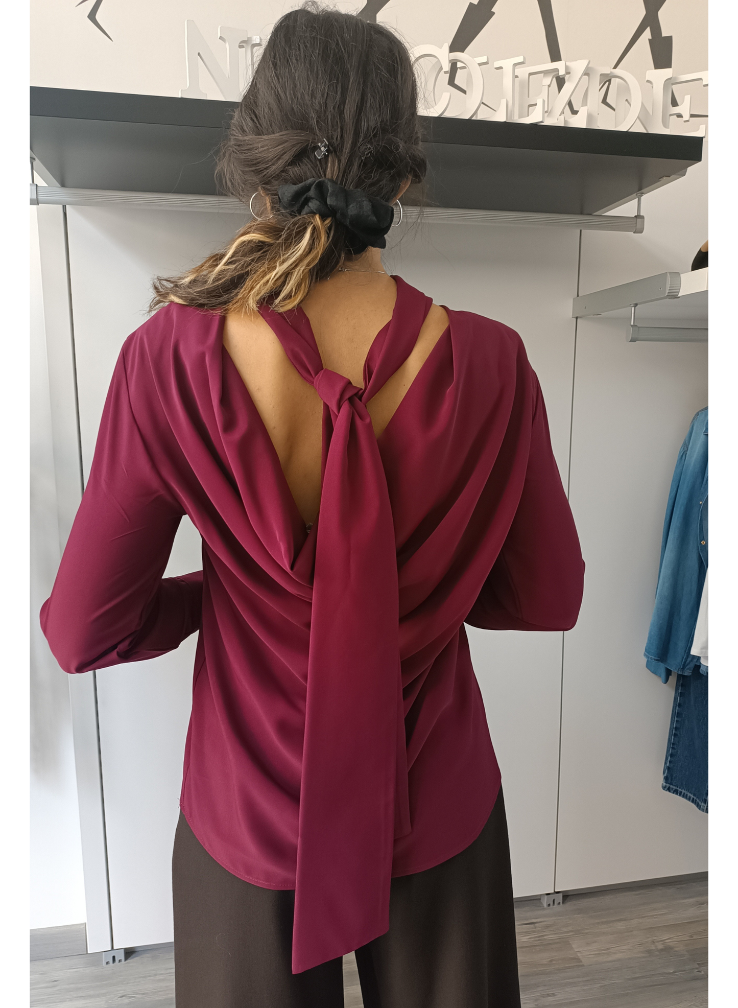Blusa collo fiocco retro