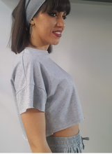 Carica l&#39;immagine nel visualizzatore di Gallery, Maglietta crop grigio fitness

